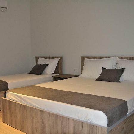 Hotel Vila Nino 베라트 외부 사진
